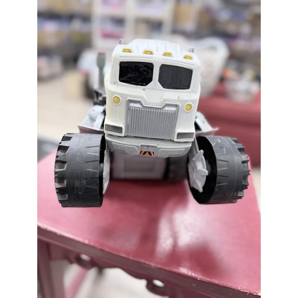 Mattel Matchbox Interactive Stinky The Garbage Truck Robot Talking 13